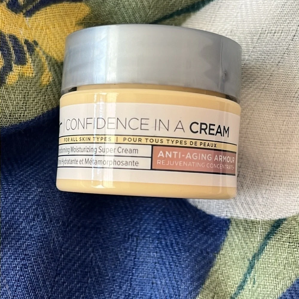 it cosmetics celebrate confidence